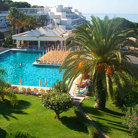 Clube Praia da Oura